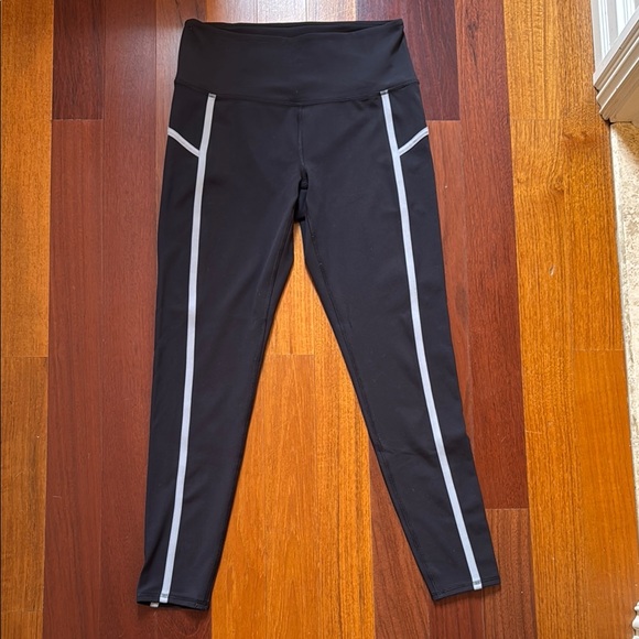 Motion Pants - Motion | Charcoal Leggings with Light Grey Stripe Detail | Size Medium